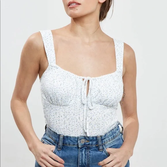 Blue Blush White Floral Bodysuit Front Tie - Picture 1 of 6